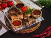 Мясное ассорти гриль из говяжьей вырезки, свиной шейки и курицы